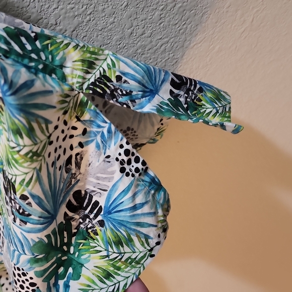 NWOT Men's Dress Shirt - Picture 6 of 9